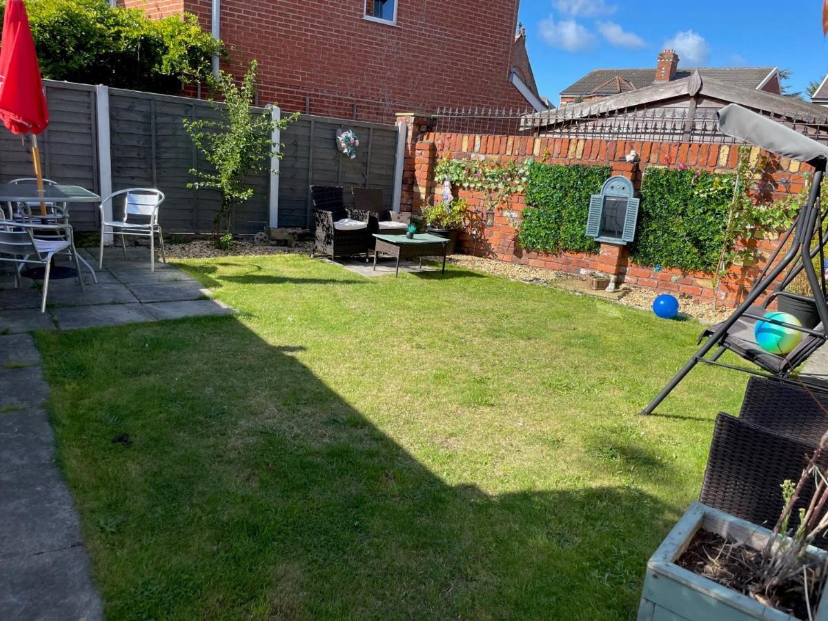 Birkdale Southport Boutique Apartment Sleeps 5 Екстер'єр фото