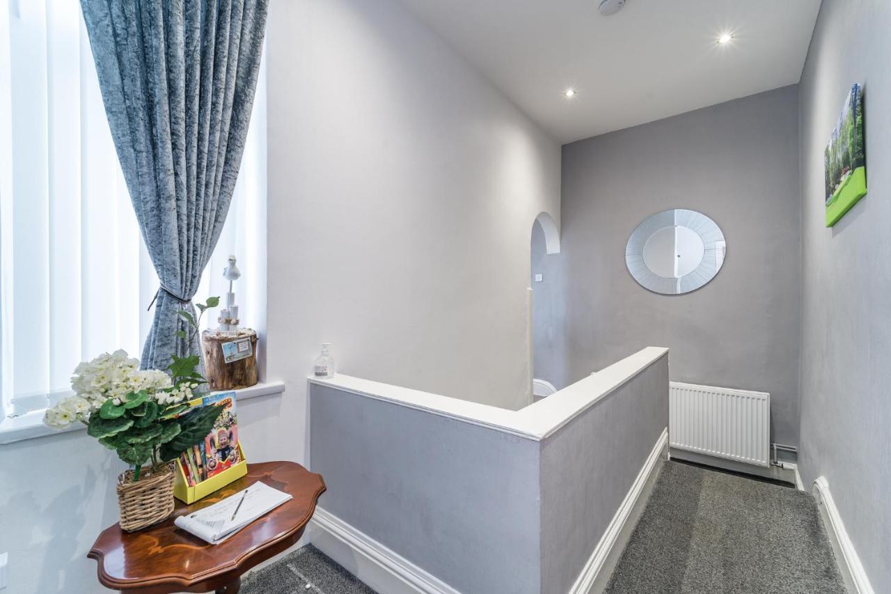 Birkdale Southport Boutique Apartment Sleeps 5 Екстер'єр фото